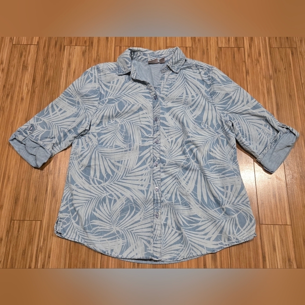 Chicos Blue Patterned Shirt